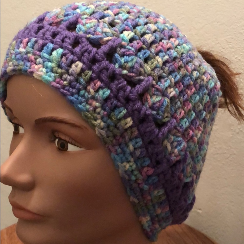 Ponytail beanie hat winter snow handmade